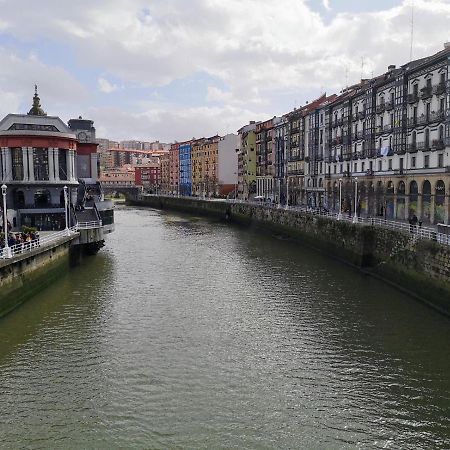 Suite Bilbao Arena Con Plaza De Garaje Exterior photo