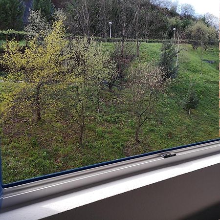 Suite Bilbao Arena Con Plaza De Garaje Exterior photo